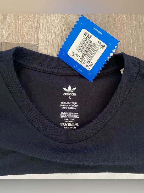 Adidas Originals T-shirt Men's Color Black Size Small Front Logo and Side New - Picture 9 of 10